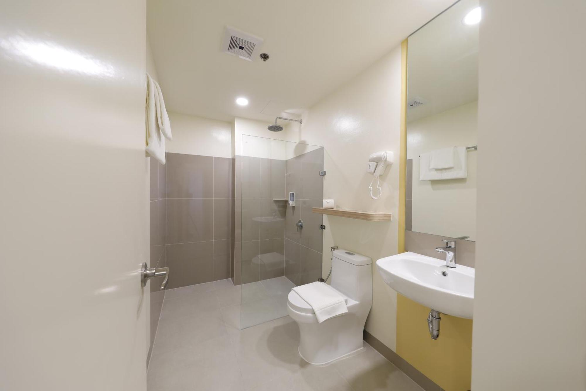 Hop Inn Hotel Cebu City חדר תמונה